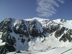 Blick vom Niedersachsenhaus auf die Nordwand des Scharecks 3.122m mit den 3 Rinnen.