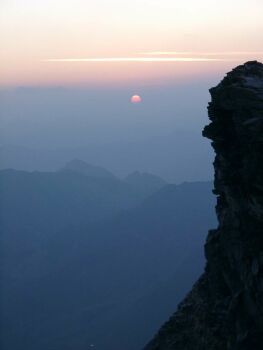 Sonnenaufgang am Hohen Sonnblick.