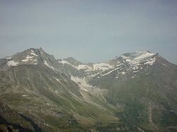Blick zu den 3.000ern des Rauriser Tales; Sonnblick und Hocharn