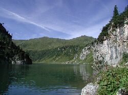 Blick ber den Tappenkarsee zur Tappenkarseealm.