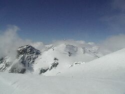 Blick ber Gr. Brenkopf 3.396m und Hohe Dock 3.348m zum Gr. Glockner 3798m.
